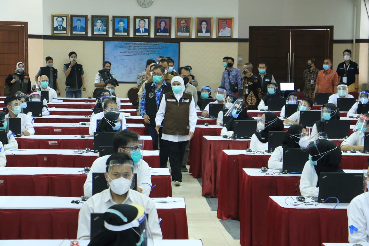 Pemerintah Provinsi Jawa Timur berkomitmen menuntaskan Guru Lolos Passing Grade dalam usulan formasi PPPK Tahun 2023.