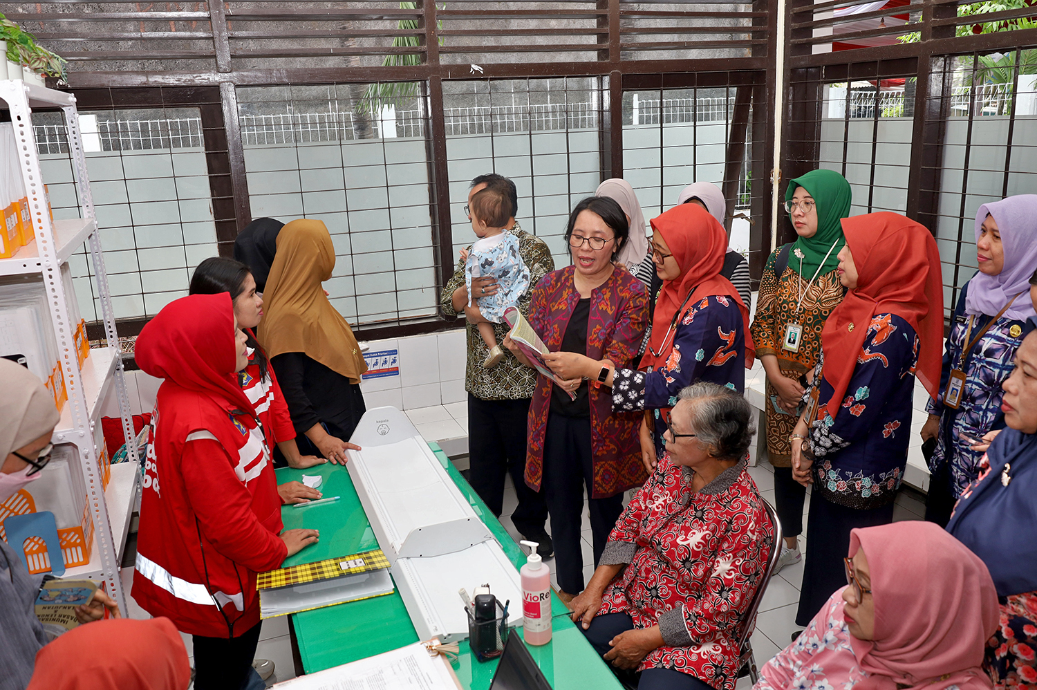 Kota Surabaya kembali mencetak prestasi internasional dengan resmi diakui oleh WHO melalui penerbitan Letter of Recognition sebagai Healthy City Network untuk kawasan Asia Tenggara