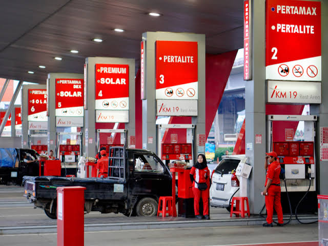 Sesuaikan Harga Minyak Dunia, Pertamina Turunkan Harga BBM di Awal 2024