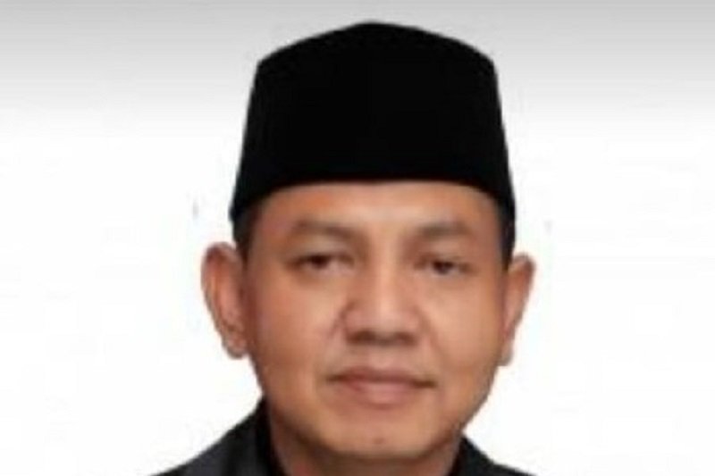 Almarhum  Imam Zusdi Ghozali. ant