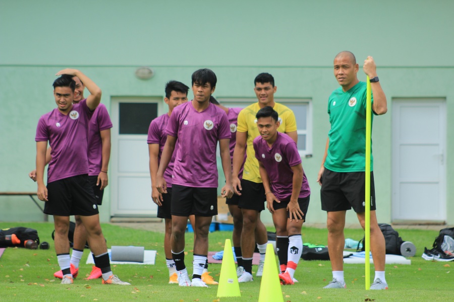 Supriyadi cs digembleng dengan porsi latihan tiga kali sehari. pssi.org