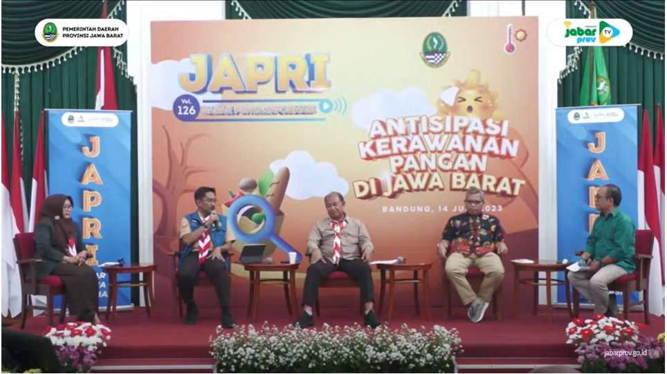 Mohamad Arifin dalam acara Jabar Punya Informasi (JAPRI) bertema "Ancaman El Nino pada Karawanan Pangan di Jabar" di Aula Timur Gedung Sate, Kota Bandung, Rabu (14/6/2023). 