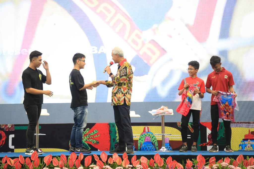 Ganjar Pranowo saat menghadiri konferensi pers Tour de Borobudur XXII di GOR Jatidiri, Rabu (28/9/2022).