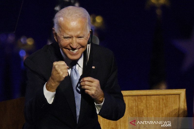 Capres AS Joe Biden merayaan kemenangannya dalam Pilpres AS di Wilmington, Delaware, AS, Sabtu (7/11/2020). (ANTARA FOTO/REUTERS/Jim Bourg/foc.)