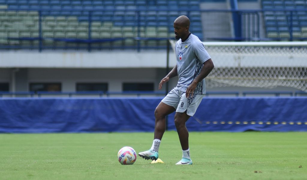 Gervane Kastaneer Siap Tempur Hadapi Arema FC, Kondisi Prima Setelah Adaptasi Cepat di Indonesia