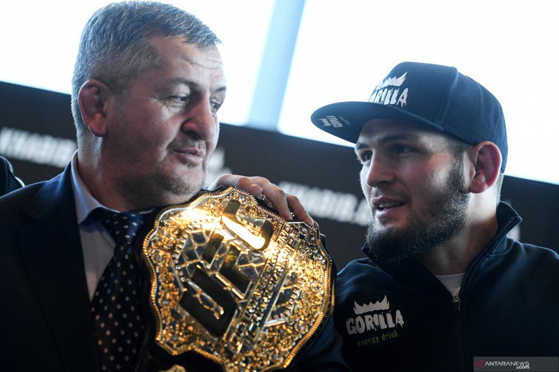 Khabib Dinilai Presiden UFC Makin Dekat dengan Predikat Petarung GOAT