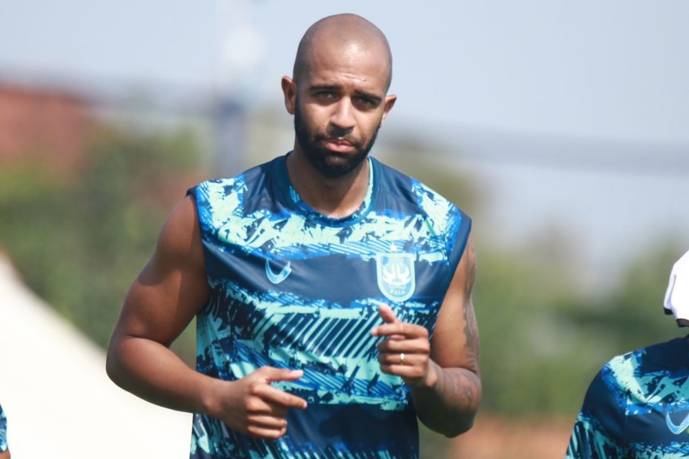  Lucas Gama