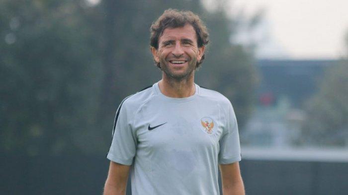 mantan pelatih Persib, Luis Milla