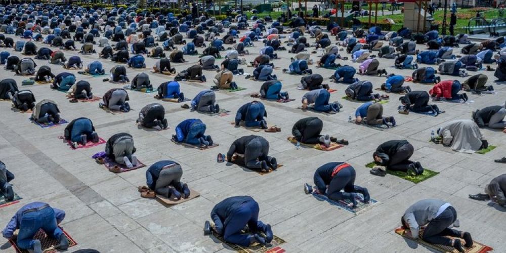 Suasana shalat Jumat di Turki