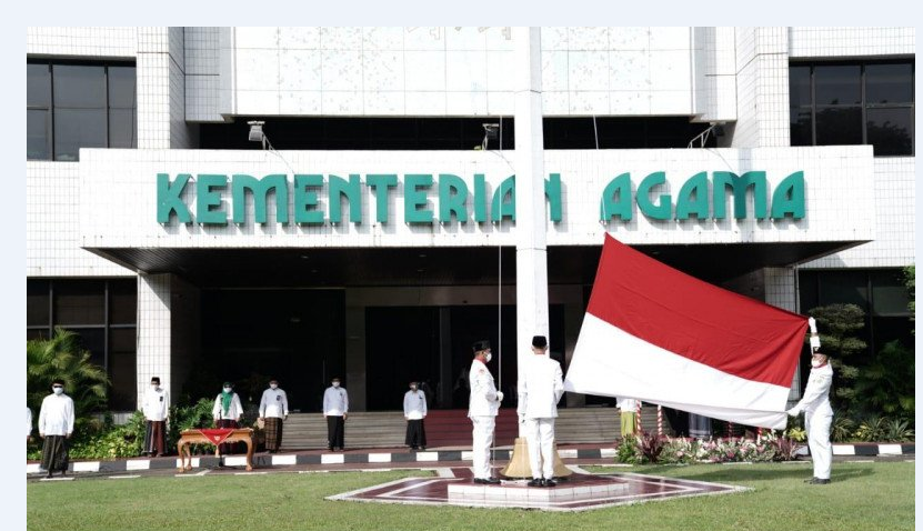 Peringatan Hari Santri di kantor Kementerian Agama, Jakarta, Kamis (22/10/2020) yang dilaksanakan secara terbatas di masa pandemi COVID-19. (Kementerian Agama)


