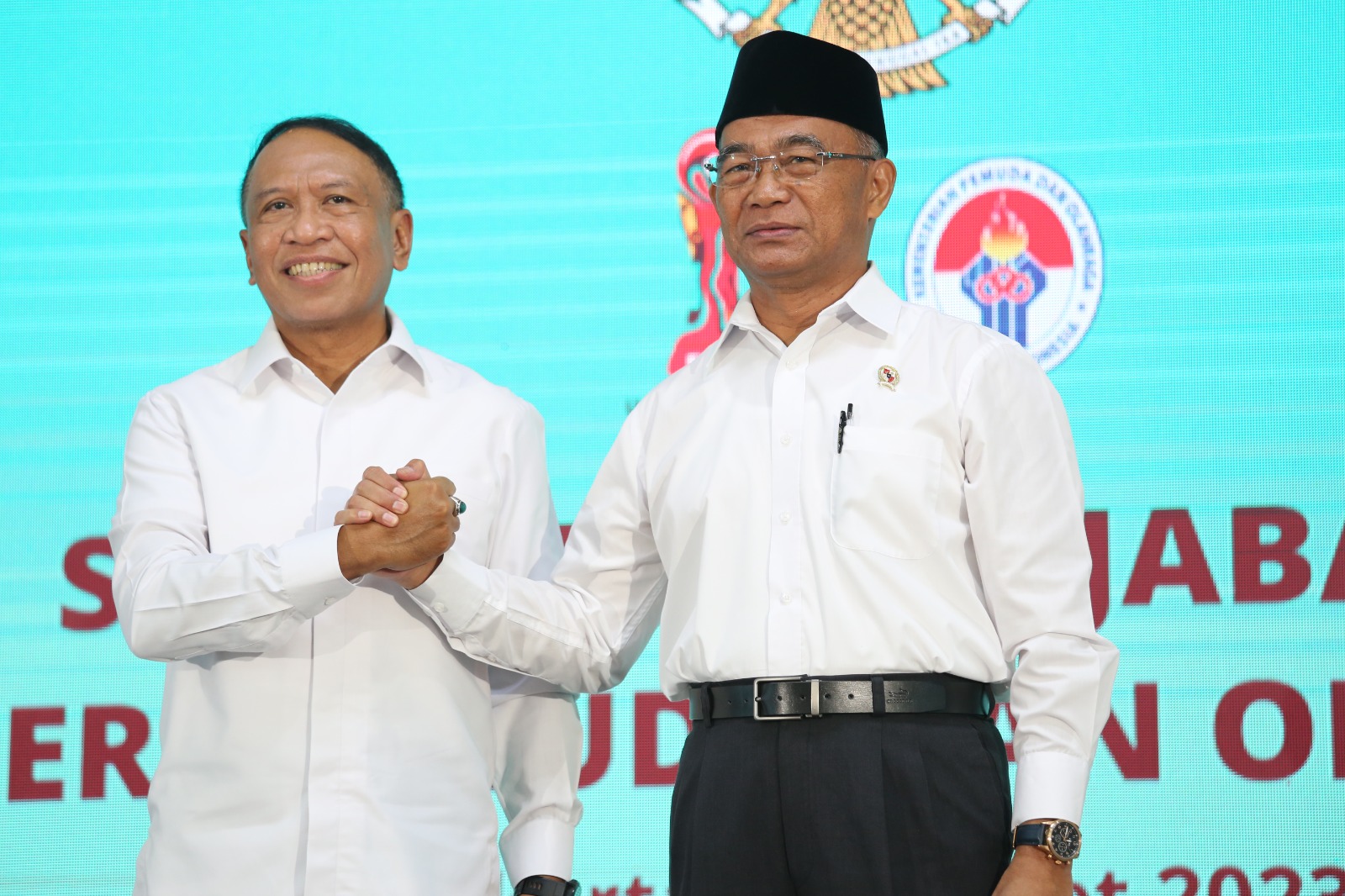 Menko PMK Muhadjir Effendy secara resmi menjadi  Pelaksana Tugas (Plt) Menteri Pemuda dan Olahraga (Menpora) menggantikan Zainudin Amali yang mengundurkan diri. Proses serah terima jabatan pada Kamis (16/3/2023) di Wisma Kemenpora, Jakarta Pusat pada Kami
