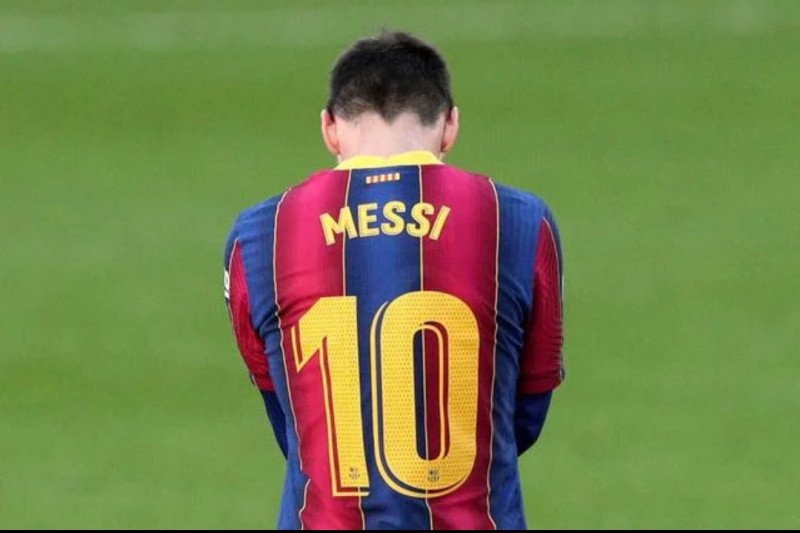Pemain Barcelona Lionel Messi saat turun menghadapi Osasuna di Camp Nou, Barcelona, Spanyol, 29 November 2020. REUTERS/ALBERT GEA

