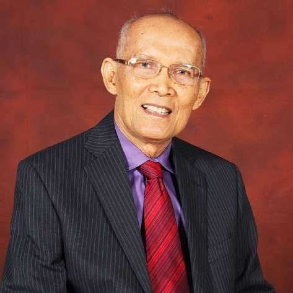 dr Naek L Tobig. ist