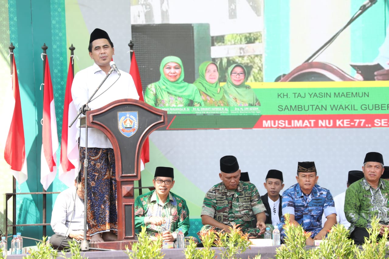 Wakil Gubernur Jawa Tengah, Taj Yasin Maimoen saat menghadiri perayaan Harlah ke-77 Muslimat NU se-Jateng, di Lapangan Pemda Kabupaten Tegal, Sabtu (10/6/2023).