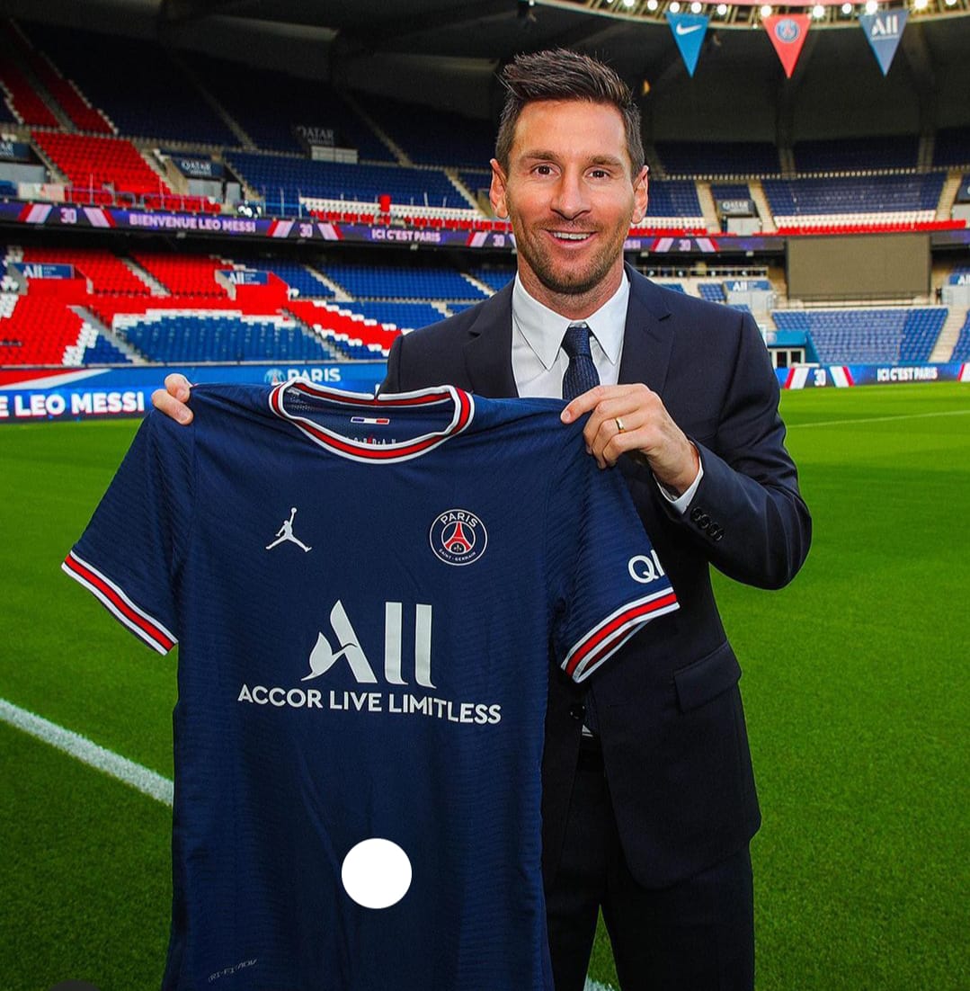Resmi Berseragam PSG, Messi Kenakan Nomor Punggung 30