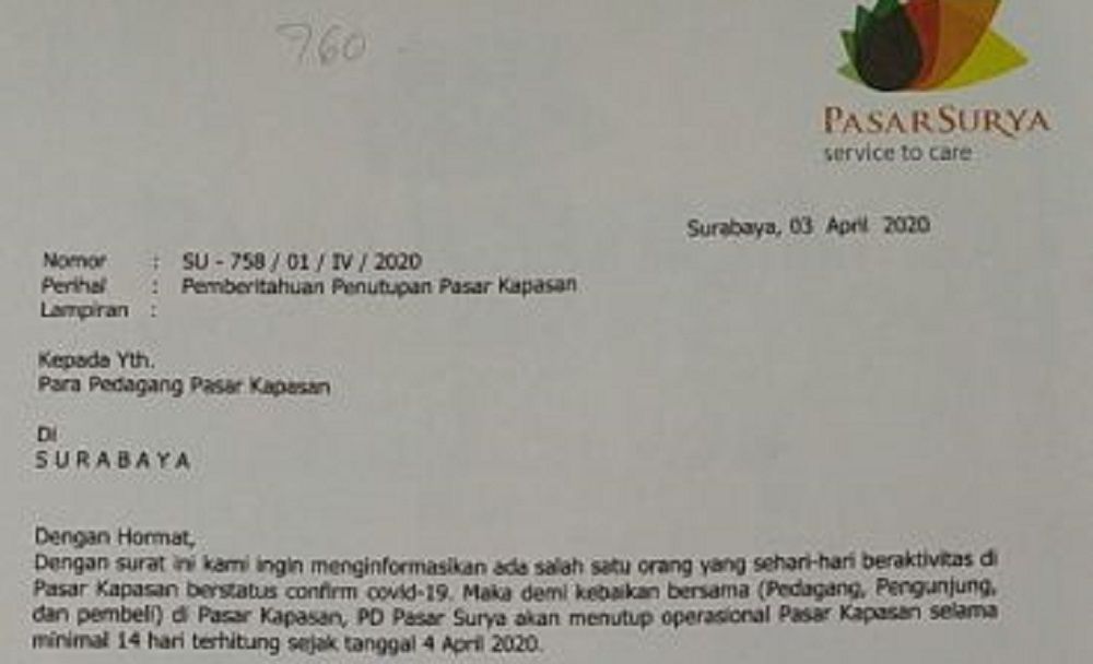 Surat edaran dari PD Pasar Surya Kota Surabaya. Terkait penutupan pasar Kapasan Surabaya. ( foto : jon)