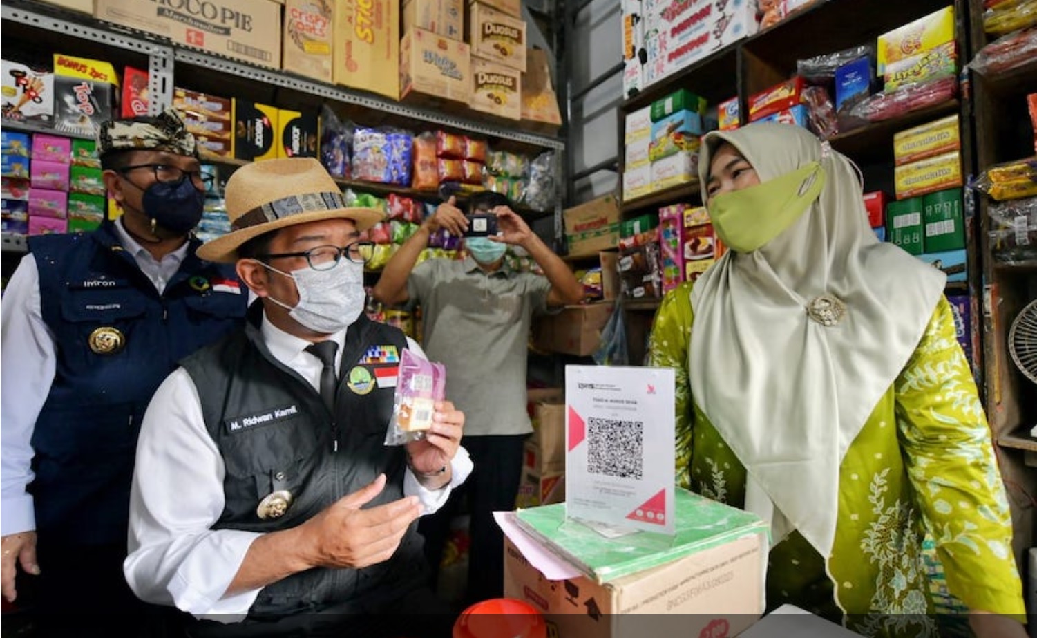 Ridwan Kamil Resmikan Dua Pasar Hasil Revitalisasi di Cirebon
