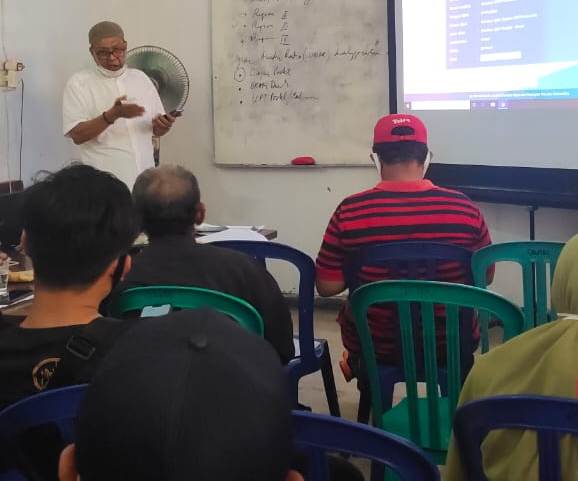 Peserta pembekalan fokus mendengarkan arahan Sekretaris Orda, Samiaji. ist