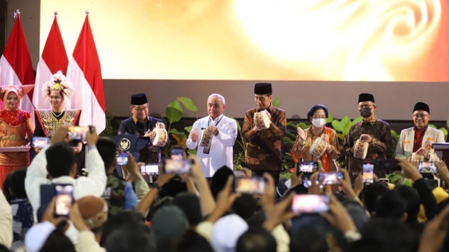 Presiden Joko Widodo menghadiri Muktamar XVIII Pemuda Muhammadiyah yang digelar Balikpapan Sport & Conventions Center di Balikpapan, Rabu (22/2/2023).