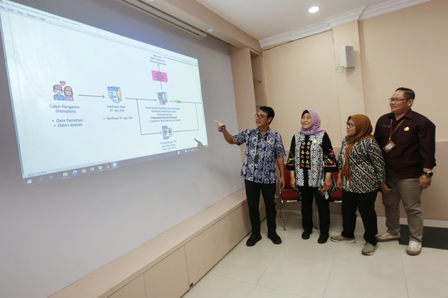  Pemerintah Kota (Pemkot) Surabaya berhasil mengentaskan balita stunting secara signifikan, hanya dalam kurun waktu 2 tahun.