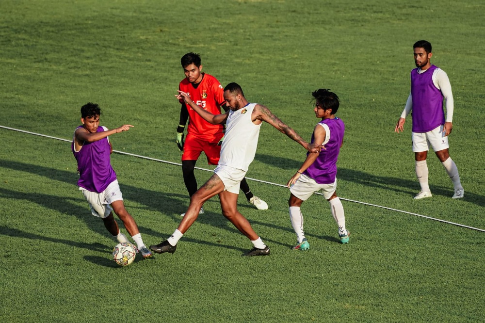 Persik Kediri terus mematangkan persiapan menghadapi Kompetisi BRI Liga 1 musim 2023/24 dengan memperbaiki kondisi fisik pemain.
