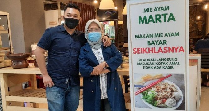 Viral Mie Ayam Marta Berbayar Seikhlasnya