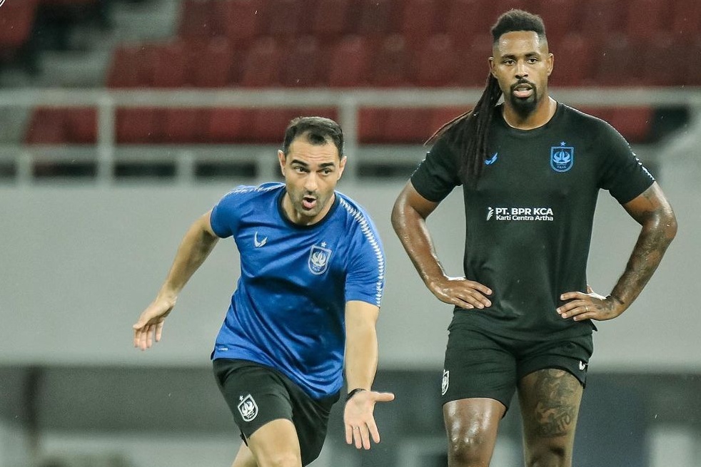 PSIS Semarang akan menjalani laga tunda pekan ke-23 BRI Liga 1 2022/2023 dengan menjamu Persebaya Surabaya di Stadion Jatidiri Semarang pada Rabu (29/3) kickoff pukul 20.30 WIB.