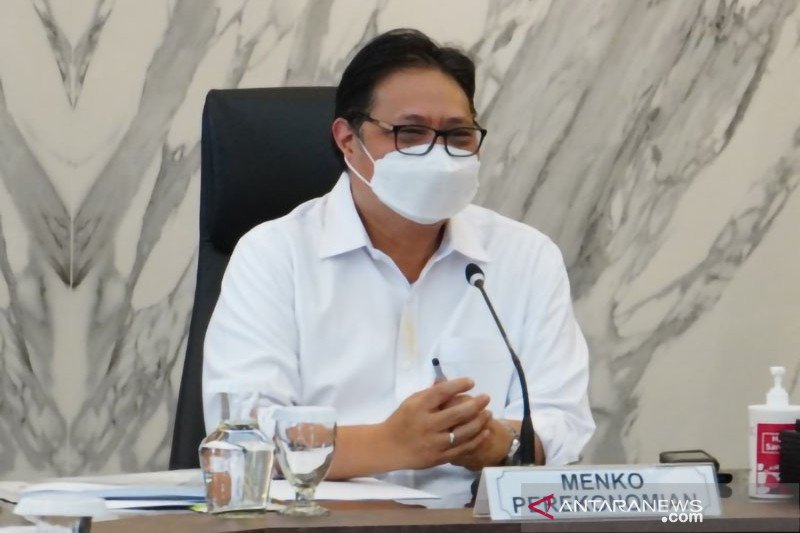Menteri Koordinator Bidang Perekonomian, Airlangga Hartarto mengatakan pemerintah membuka dan memberikan ruang kepada masyarakat untuk memberikan masukan dan aspirasi penyusunan peraturan turunan UU Cipta Kerja. ANTARA/HO-Kemenko Perekonomian/pri. (ANTARA
