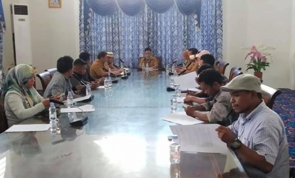 FINAL: Rapat anggaran finalisasi penanganan Covid 19 di Kepulauan Sula. HMP/Cho
