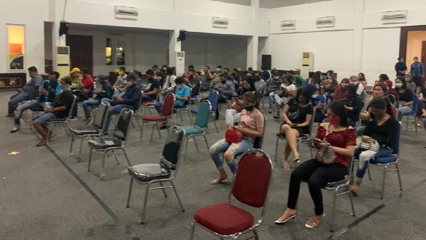 Pengunjung dan pekerja hiburan diamankna ke Polrestabes Surabaya