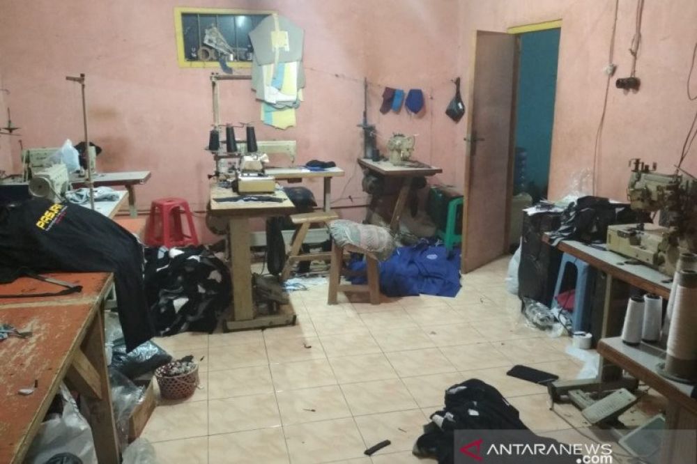 Suasana konveksi di Kelurahan Pamoyanan, Kecamatan Cianjur, Jawa Barat, sepi dari aktivitas. (HMP/antara)
