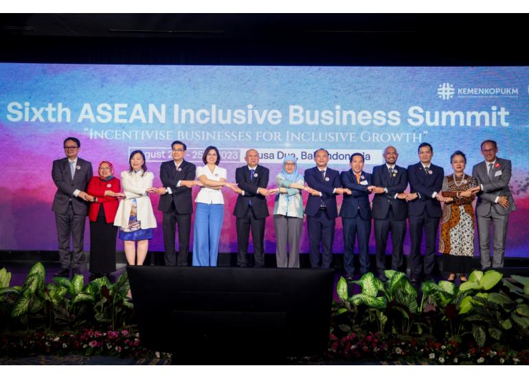 Menteri Koperasi dan UKM (MenKopUKM) Teten Masduki saatOpening Ceremony 6Th ASEAN IB Summit di Nusa Dua, Bali, Rabu (23/8).
