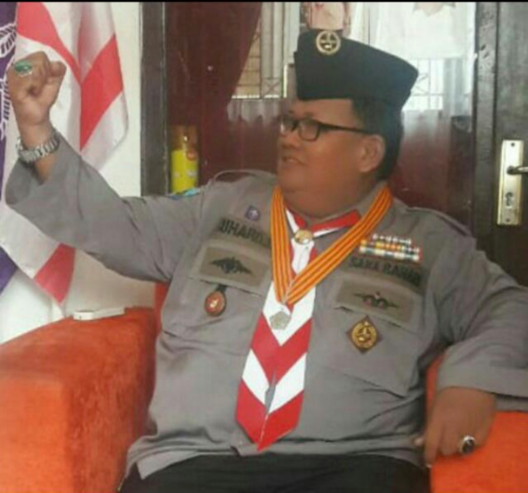 Almarhum Suhardjo, S, Pd. IST