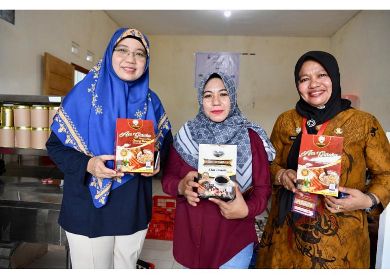 h Oleh-Oleh Khas Ternate "Pakesang" di Kelurahan Kasturian, Ternate Utara, Kota Ternate, Maluku Utara