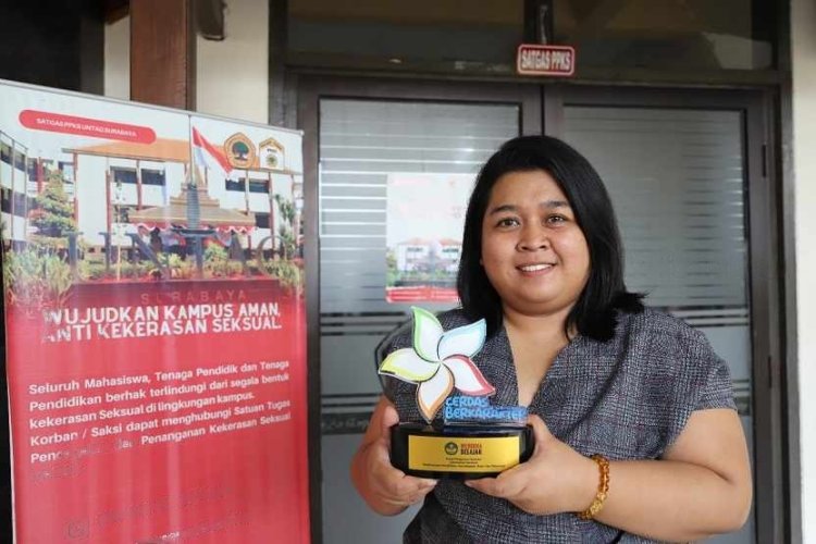 Untag Surabaya melalui Satuan Tugas Pencegahan dan Penanganan Kekerasan Seksual (Satgas PPKS) menerima Anugerah Instansi Inspiratif Cerdas Berkarakter - Anti Kekerasan Seksual 2022.