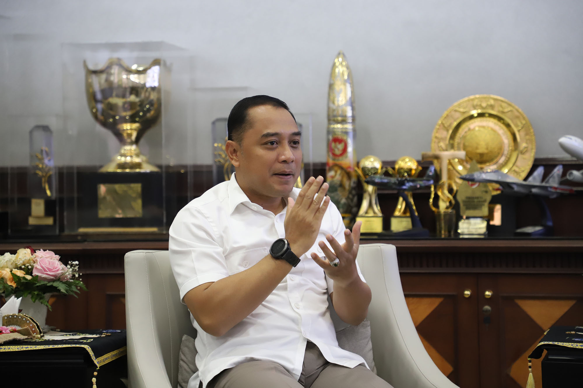 Wali Kota Surabaya mengajak warga Surabaya di 31 kecamatan untuk berpartisipasi dalam kegiatan “Surabaya Bergerak”
