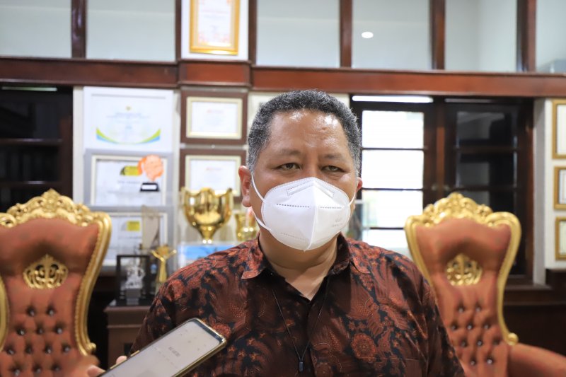 Plt Wali Kota Surabaya Whisnu Sakti Buana (FOTO ANTARA/HO-Humas Pemkot Surabaya)